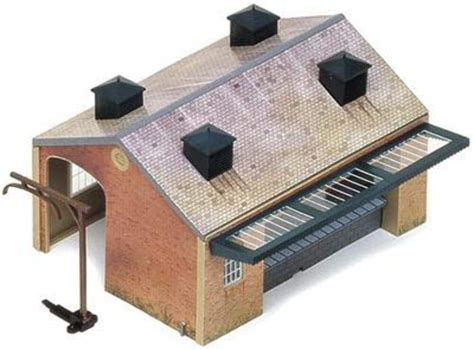 Buy Hornby Goods Shed - Realistic Model - Railroad Shed - Adult Males ...