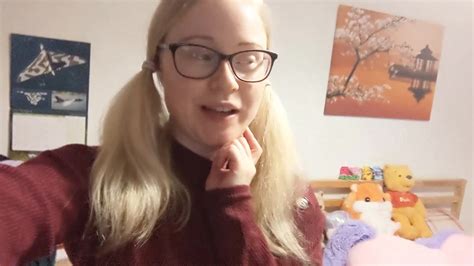 PooGirlSofia – My Diapered Cam Experience Explained – Diapers/ABDL ...