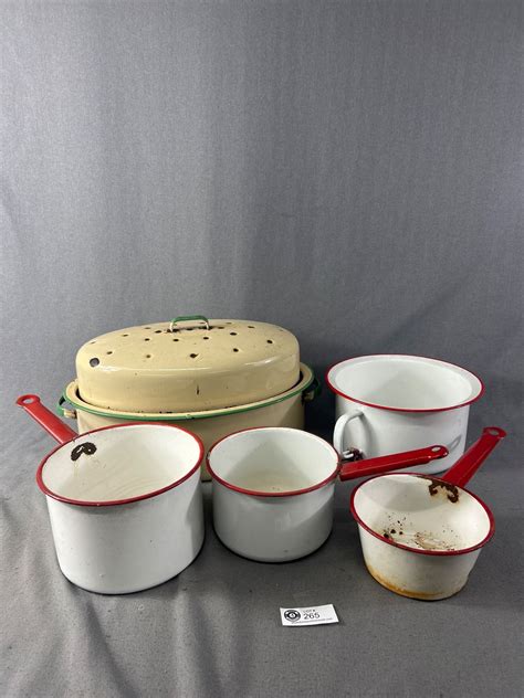 Nice Selection Of Vintage Enamel Cooking Ware
