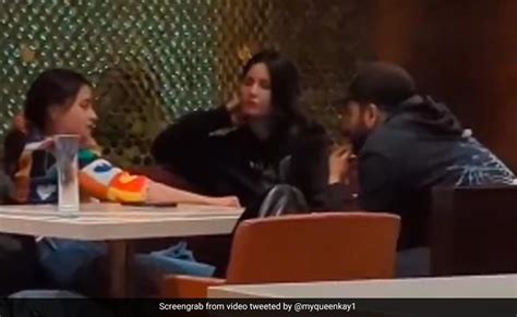 एयरपोर्ट पर बातें करते दिखे आलिया भट्ट, कटरीना कैफ और विक्की कौशल ...