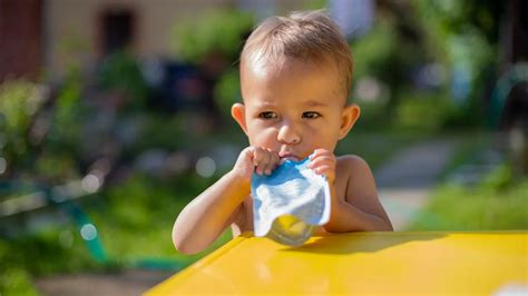 Quetschies und Co. sind ein Risiko für die Zähne | Quintessenz Verlags-GmbH