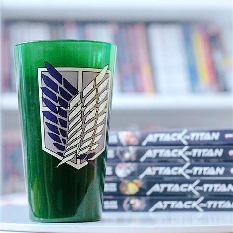 Attack on Titan - Scout Symbol Glass | Elbenwald