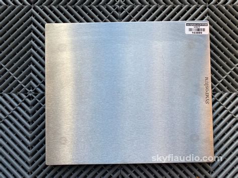 Symposium Audio Platform "Svelte Shelf" 12" x 13" x 5/8"