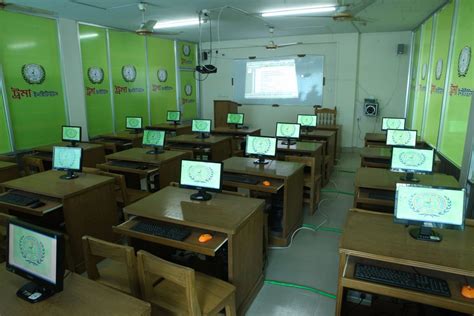 Labratory Computer 的图像结果