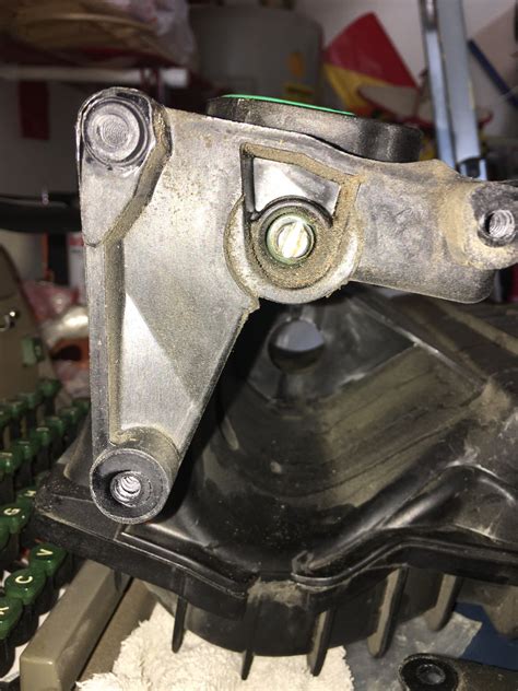 2005 Forester Intake Control Runner Valve Stuck Open 的图像结果