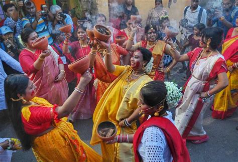 How to Identify Jamdani Saree: Expert Tips for Authenticity – Balaram Saha