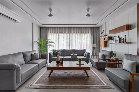 Surat Houzz: Architect's Home Celebrates Cool Greys & Warm Browns