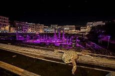 coppola illuminazione napoli il rospo e il tempio di serapide illuminato la foto coppola illuminazione napoli il rospo e il tempio di serapide illuminato la foto