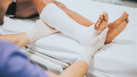 ¿Espolones en los pies? Esto es todo lo que debes saber sobre esta ...