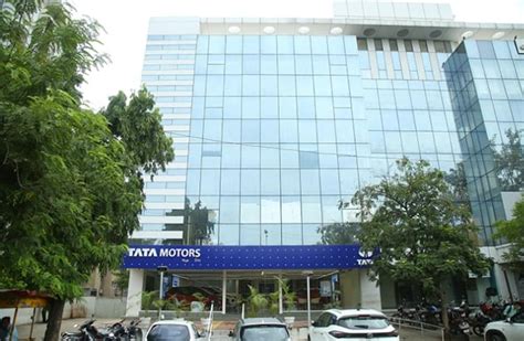 Tata Motors revs up retail drive, opens 8 showrooms in Ahmedabad ...