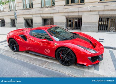 Supercar Lamborghini Huracan Lp 6104 Color Negro Estacionado En La ...