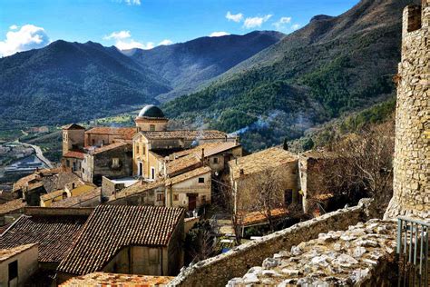 24 Stunning Medieval Mountaintop Villages in Italy – Fodors Travel Guide