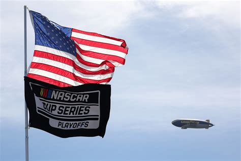 Despite Ratings Bump, One Major Problem Persists for NASCAR on the CW ...