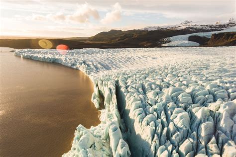 Iceland vs Greenland — Arctic Expeditions