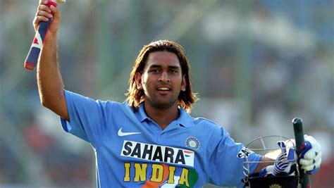 MS Dhoni’s New Look : MS Dhoni New Hairstyle Leaves Fans In Shock ...