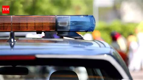 Pune: Fake cop extorts student using sex racket charge threat | Pune ...