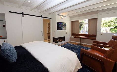 VAGABOND'S HOUSE INN (Carmel) - B&B Reviews, Photos, Rate Comparison ...