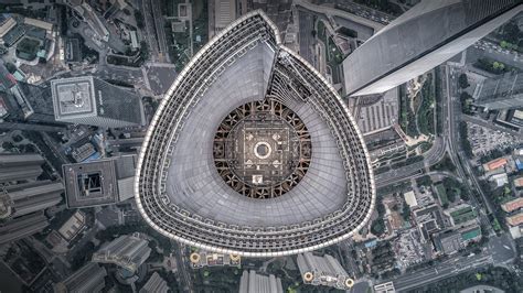 World-Class Building Top View 的图像结果