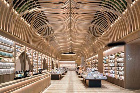 Bookstore Storefront Design 的图像结果