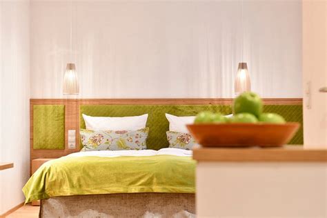 ROMANTIK HOTEL MARKUSTURM & RESTAURANT (Rothenburg ob der Tauber ...