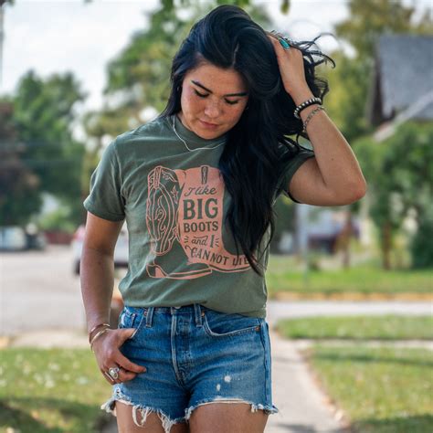 Montana Outdoor Clothing | Gifts | The Montana Scene