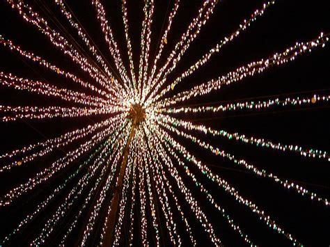 25 years celebrated at Wendell's Lake Myra Christmas light show