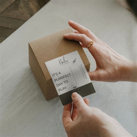 Labels / Stickers | Artsy Packaging