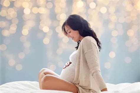 怀孕中期肚子隐隐作痛 这些情况孕妈忽视不得 - 妈妈育儿网