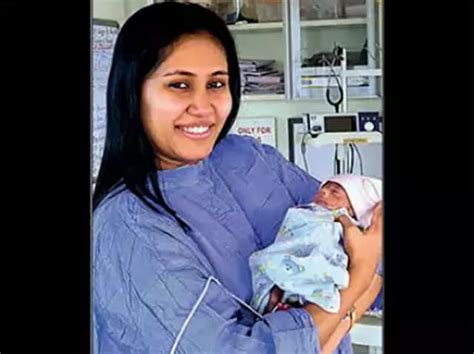 Mothers donate breast milk to save other babies in Ahmedabad | Femina.in
