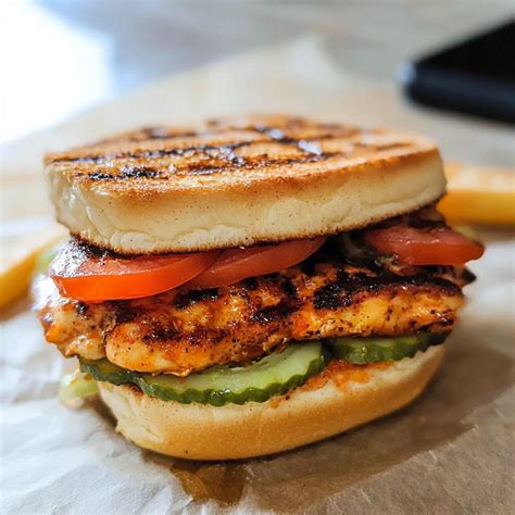 Spicy Grilled Chicken Sandwich Recipe - My Tasteful Recipes