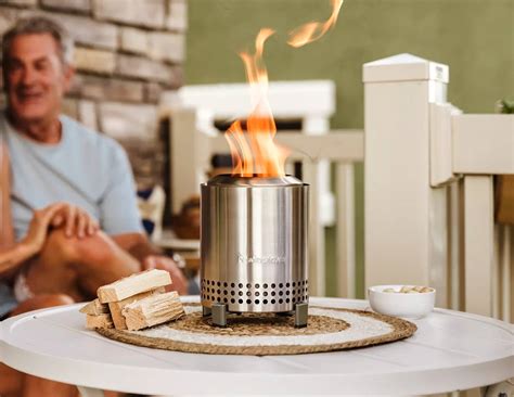 Solo Stove Mesa - Smokeless, Wood-Burning Tabletop Fire Pit | The Green ...