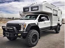 Ford Earthroamer by Tthe New Ford F 550 Earthroamer S New 17 Xv Lts Ford Earthroamer