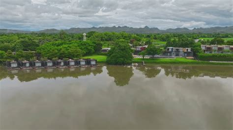 Royalty Free Stock Footage 的图像结果