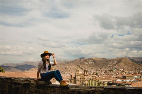 Travel Gift Guide: Top 6 Minimalist Gifts for Travellers | Flytographer