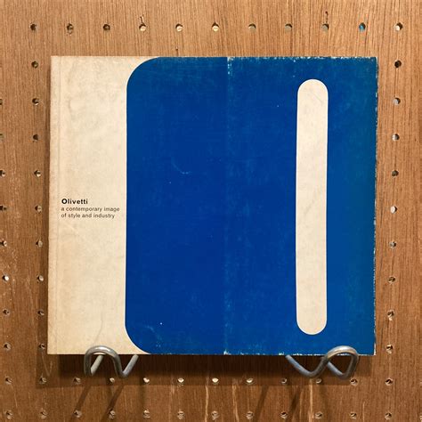 Olivetti a contemporary image of style and industry | 百年