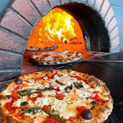 Authentic Chicago Style Pizza Recipe