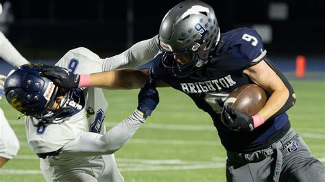 Section V football rankings 2025 for large, small school, Week 7