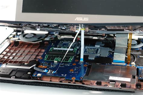 Inside ASUS ROG G752 - disassembly, internal photos and upgrade options ...