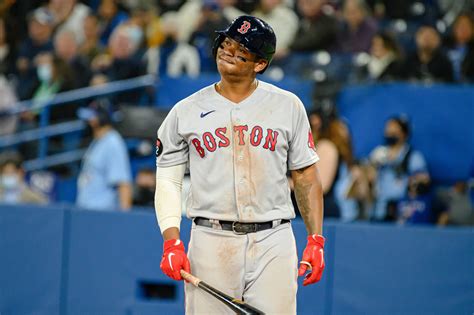 Rafael Devers Agrees to One-Year Red Sox Deal - SportzBonanza