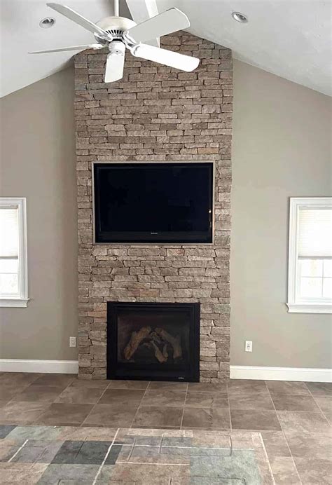 Stack Stone Fireplace 的图像结果