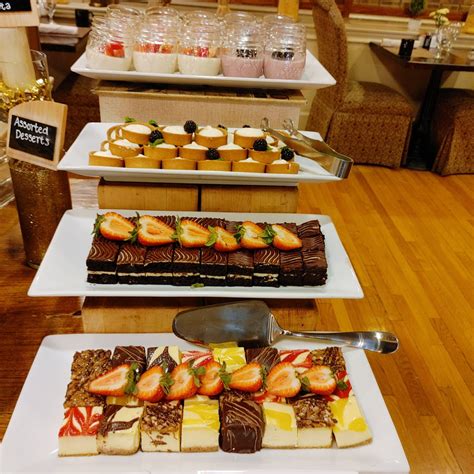 Louisville Restaurants | J. Graham's Cafe | The Brown Hotel