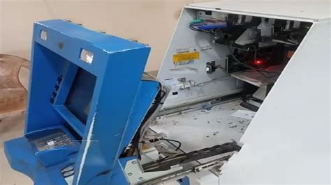 കാശ് എടുക്കാന്‍ എത്തിയത് ഫെഡറല്‍ ബാങ്ക് എടിഎമ്മില്‍; കാശ് ...