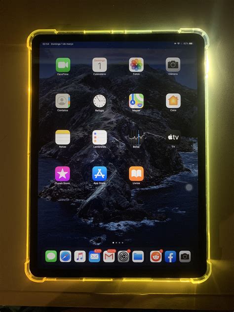 Image result for iOS 9 iPad Pro with Flashlight