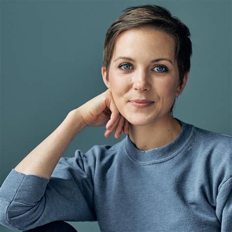 Download Emily Watson The Author Wallpaper | Wallpapers.com