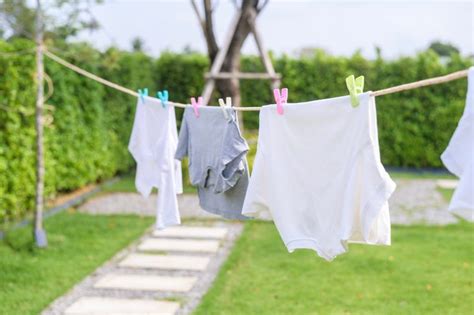 Tips for Removing Yellow Stains from White Clothes Easily | Vanish IN