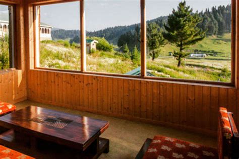 Nedous Dining Room, Gulmarg - TimesTravel