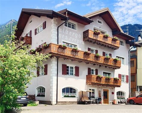HOTEL GARNÌ NES CREPES (Pozza di Fassa, Province of Trento) - Hotel ...