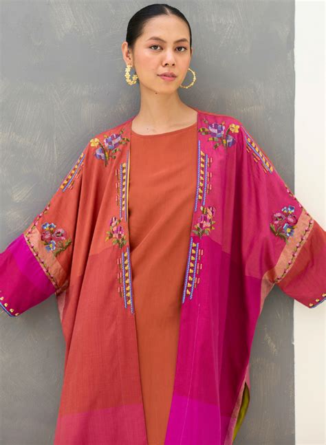 Darri Embroidered Overlay – NETE.IN