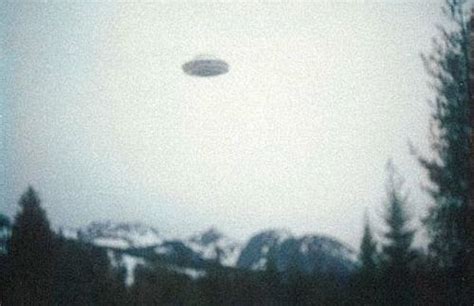 UFO经典照片：1995年哈萨克斯坦不明飞行物_科学探索_科技时代_新浪网