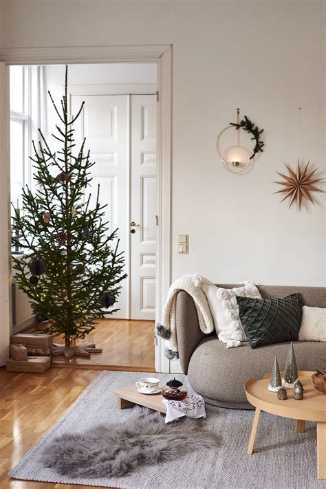 DIY scandinavian christmas decor ideas for a cozy and minimalist ...
